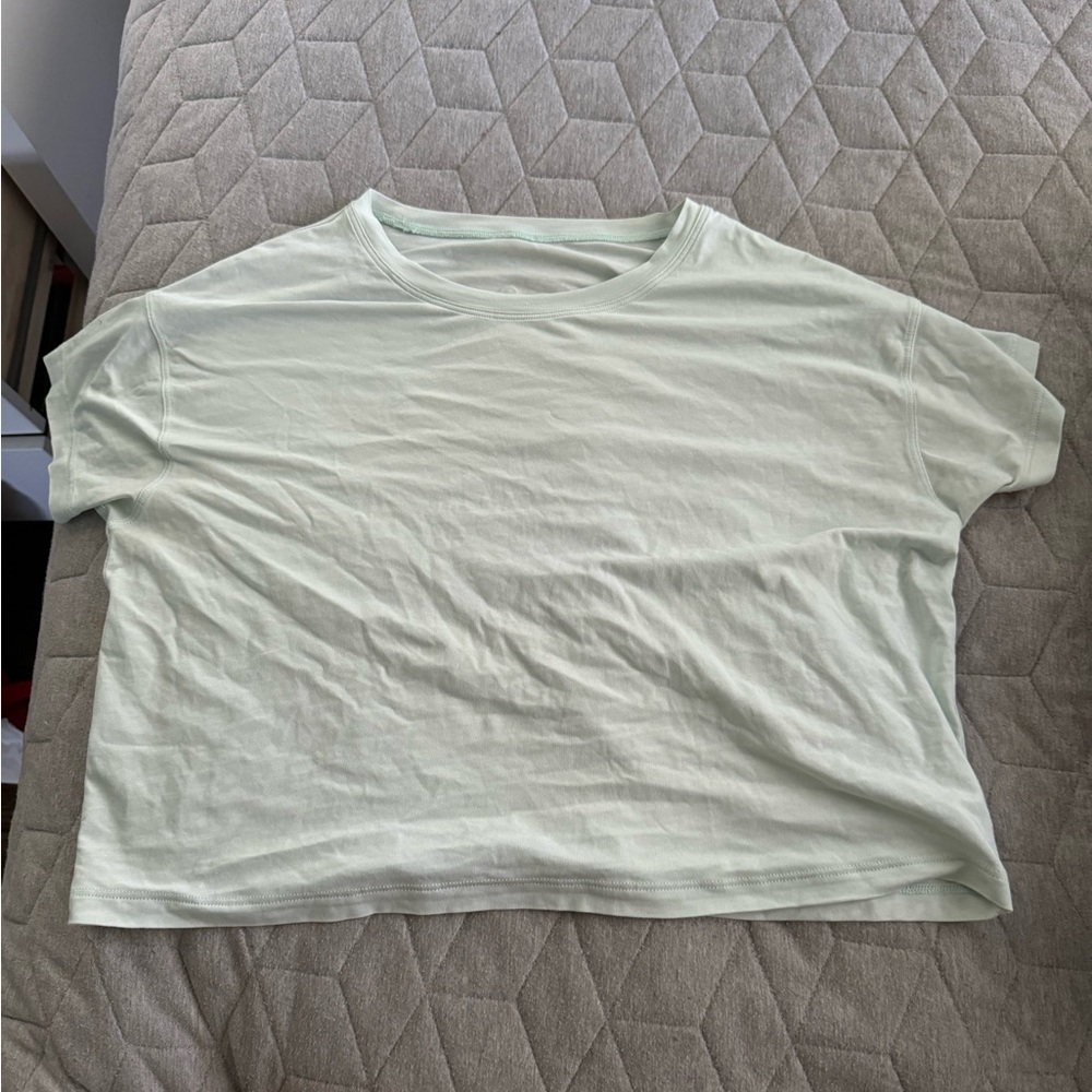 Lululemon light green crop tee
